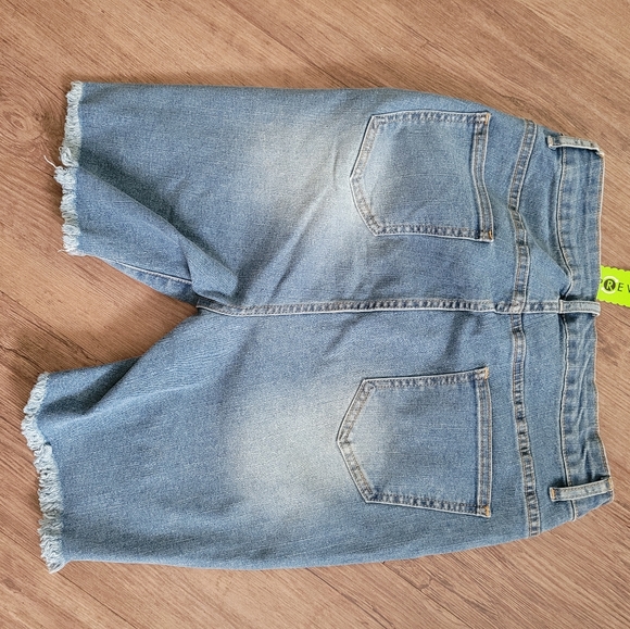 Jean shorts - Picture 5 of 5